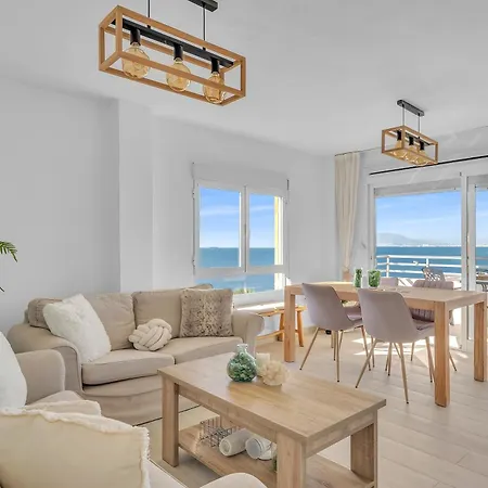 Beachfront Paradise-full Ocean View Apartman